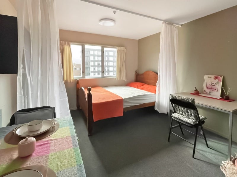 506/12 Martin Square, Te Aro, Wellington - Carousel 2