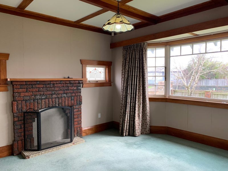 27 Miro Street, Takaro, Palmerston North - Carousel 2