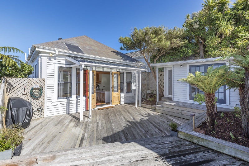 48 Konini Road, Hataitai, Wellington - Carousel 1