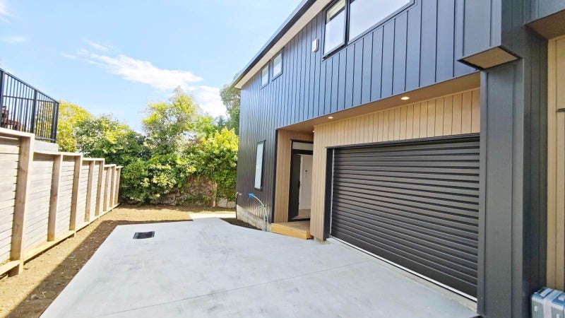 21D Gordon Avenue, Forrest Hill, Auckland - Carousel 2