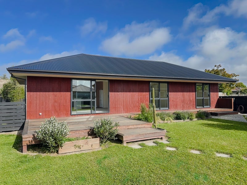 17A Cleland Street, Belfast, Christchurch - Carousel 1