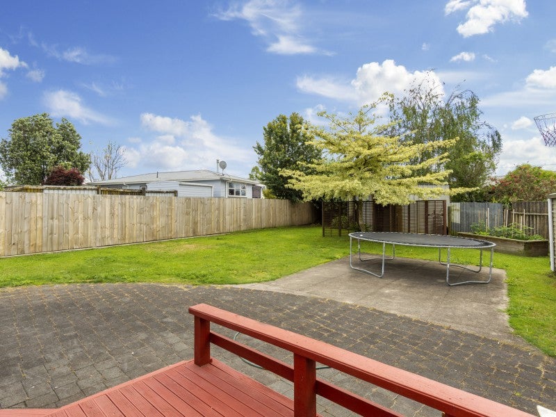 19 Sunset Drive, Te Puke - Carousel 2