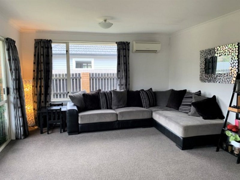 4/12 Centaurus Road, Cashmere, Christchurch - Carousel 2