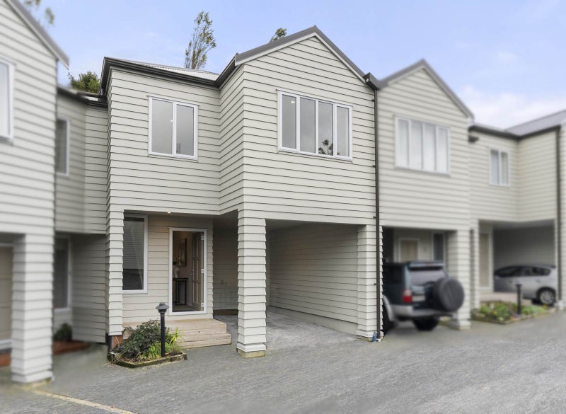 4/30 John Jennings Drive, Oteha, Auckland - Carousel 1