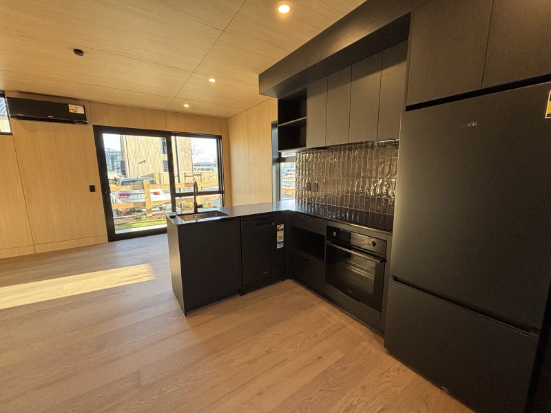 33 Hall Street, Frankton, Queenstown - Carousel 2