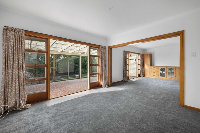 195 Coronation Avenue, Welbourn, New Plymouth - Carousel 2