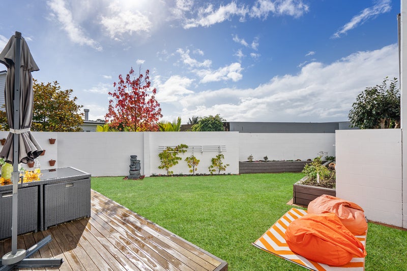 2/67 Moana Avenue, Onehunga, Auckland - Carousel 2