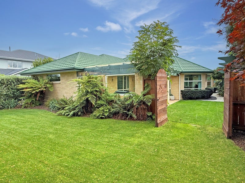 15 Saddleback Green, Halswell, Christchurch - Carousel 2