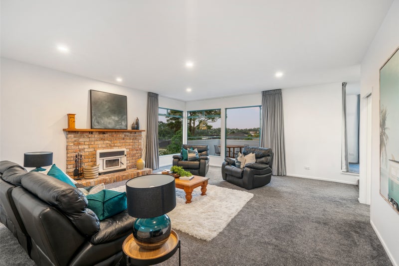 18 Redfern Lane, Glenfield, Auckland - Carousel 2