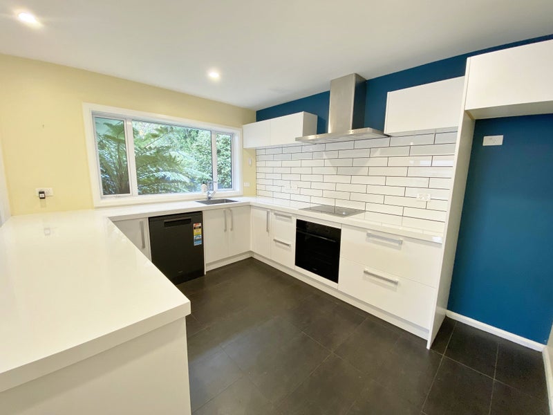 70 Bowenvale Avenue, Cashmere, Christchurch - Carousel 2