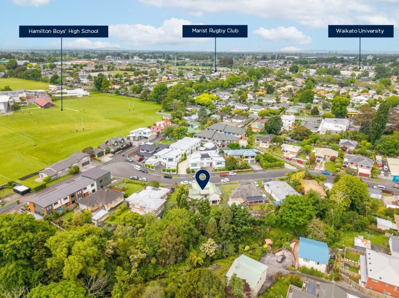 9 Kelvin Place, Hamilton East, Hamilton - Carousel 26