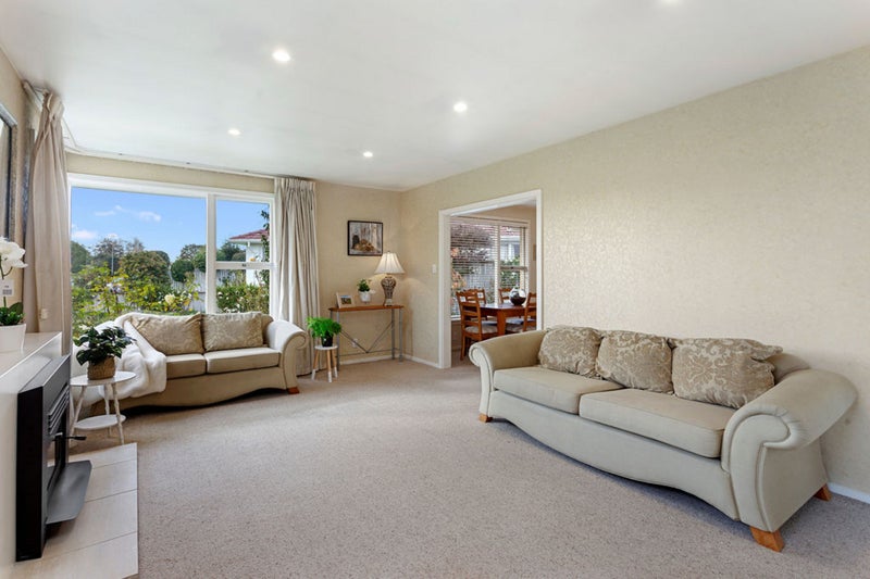 2 Hudson Street, Bryndwr, Christchurch - Carousel 2