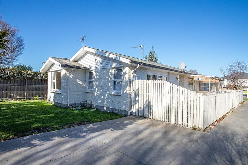 1/227 Memorial Avenue, Burnside, Christchurch - Carousel 1