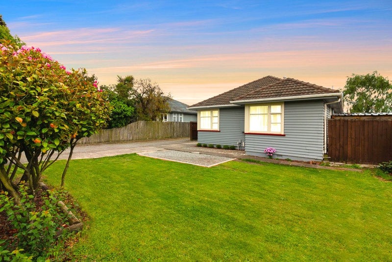 68 Racecourse Road, Sockburn, Christchurch - Carousel 1