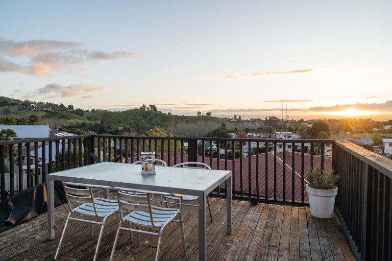 61A Meander Drive, Welcome Bay, Tauranga - Carousel 2