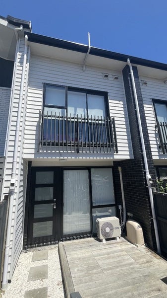 4 Matakohe Road, Westgate, Auckland - Carousel 1