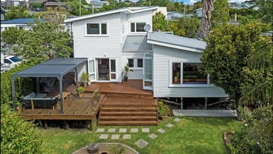 21 Walbrook Road, Manly, Whangaparaoa - Carousel 1