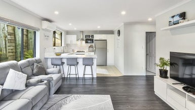 17A Keri Vista Rise, Papakura, Papakura - Carousel 1