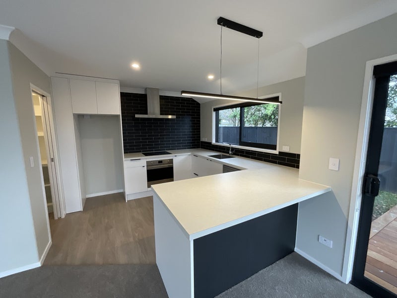 31 Hurdon Street, Hurdon, New Plymouth - Carousel 2