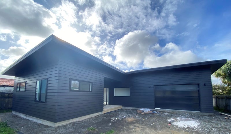 17B Seddon Street, Takaro, Palmerston North - Carousel 1