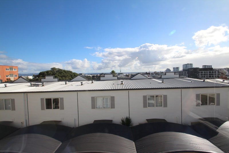122J Newton Road, Eden Terrace, Auckland - Carousel 11