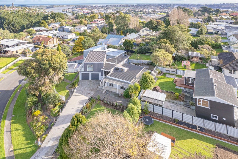 3 D'Arcy Road, Bastia Hill, Whanganui - Carousel 22