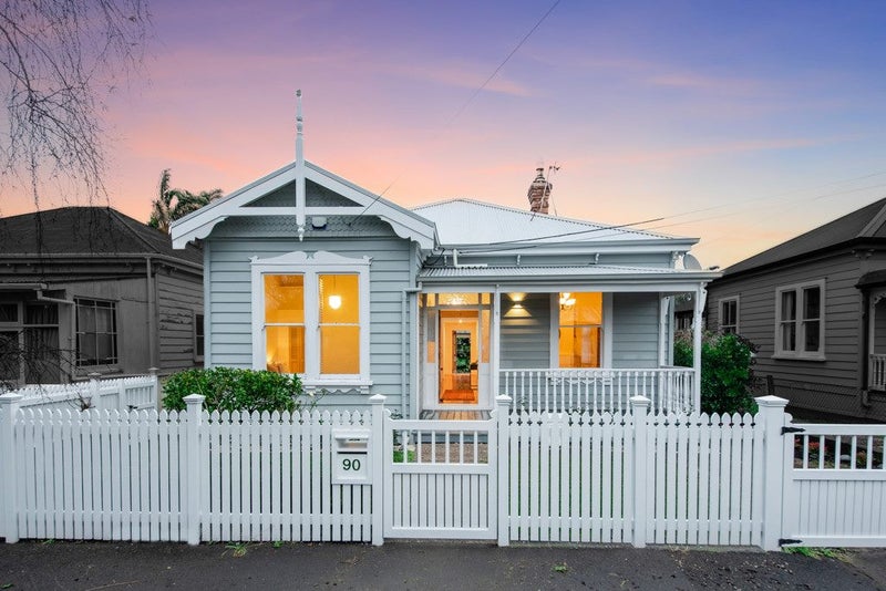 90 Burnley Terrace, Sandringham, Auckland - Carousel 1