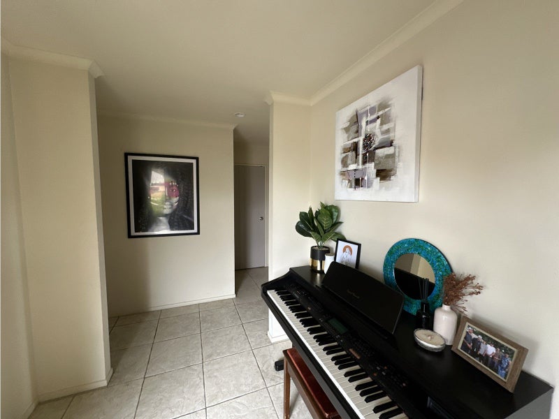 20 Holford Place, Huntington, Hamilton - Carousel 2