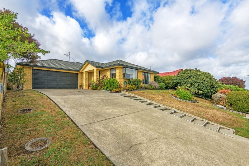 38 Logan Way, Kelvin Grove, Palmerston North - Carousel 1