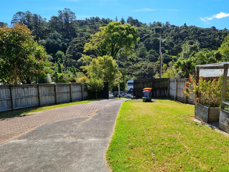 156 Lynn Road, Bayview, Auckland - Carousel 11