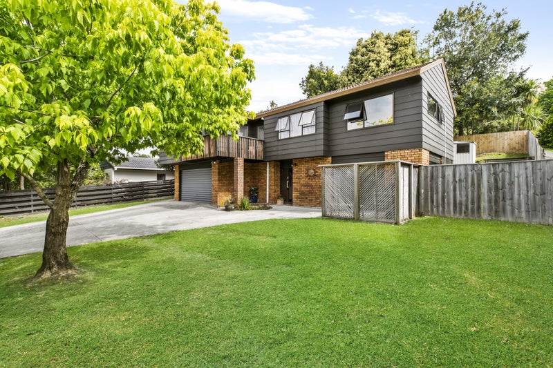 20 Sandiacre Way, Browns Bay, Auckland - Carousel 2