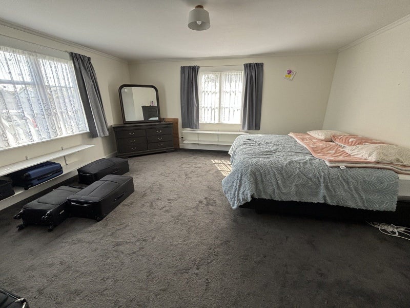 30 Lyndhurst Street, Takaro, Palmerston North - Carousel 2
