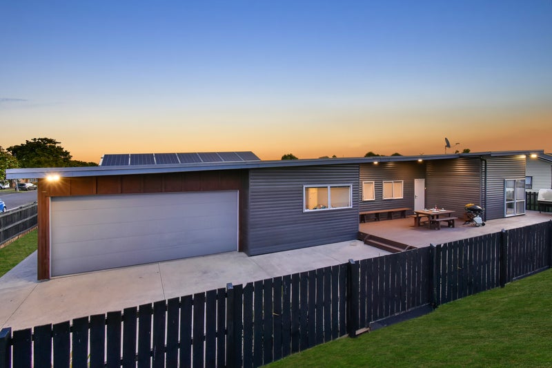 18 Kaimoana Street, Weymouth, Auckland - Carousel 2