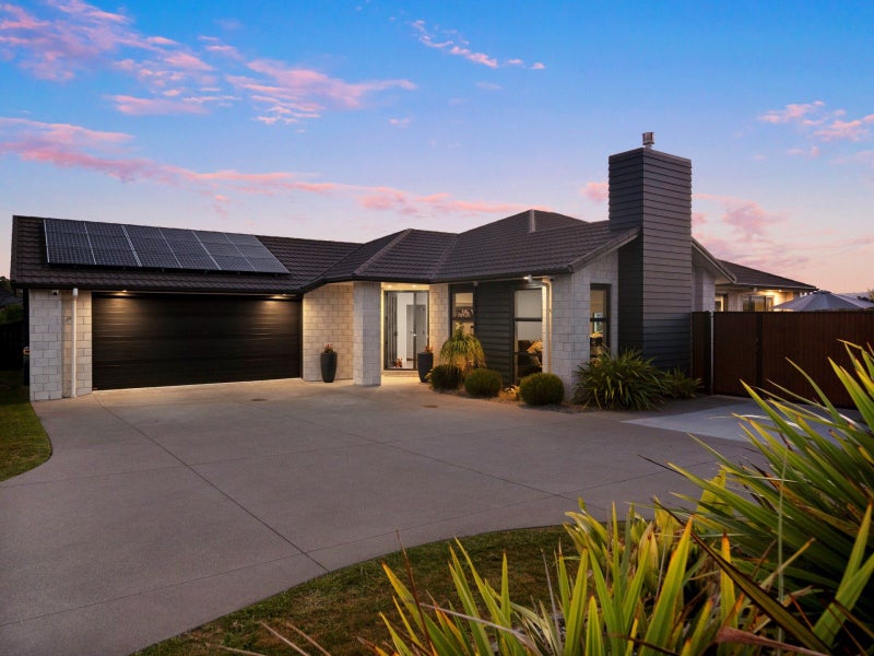 65 Puhirake Crescent, Pyes Pa, Tauranga - Carousel 1