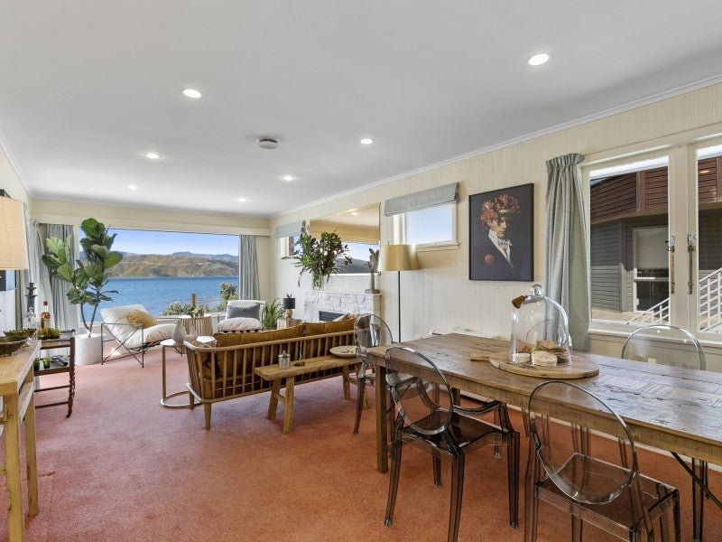 283 Karaka Bay Road, Karaka Bays, Wellington - Carousel 2