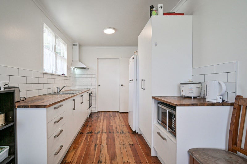 1011 Bledisloe Street, Raureka, Hastings - Carousel 2