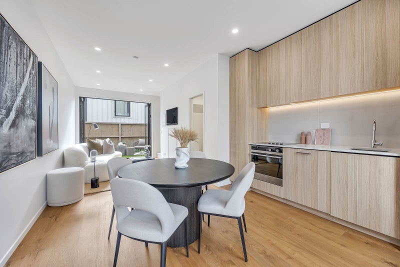 28 Hadlow Terrace, Grey Lynn, Auckland - Carousel 1