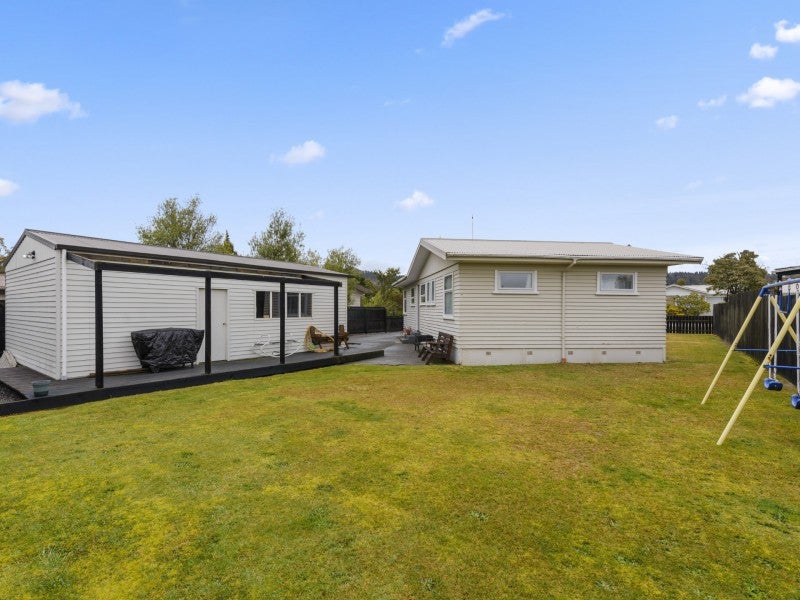 12 Clouston Crescent, Fenton Park, Rotorua - Carousel 19