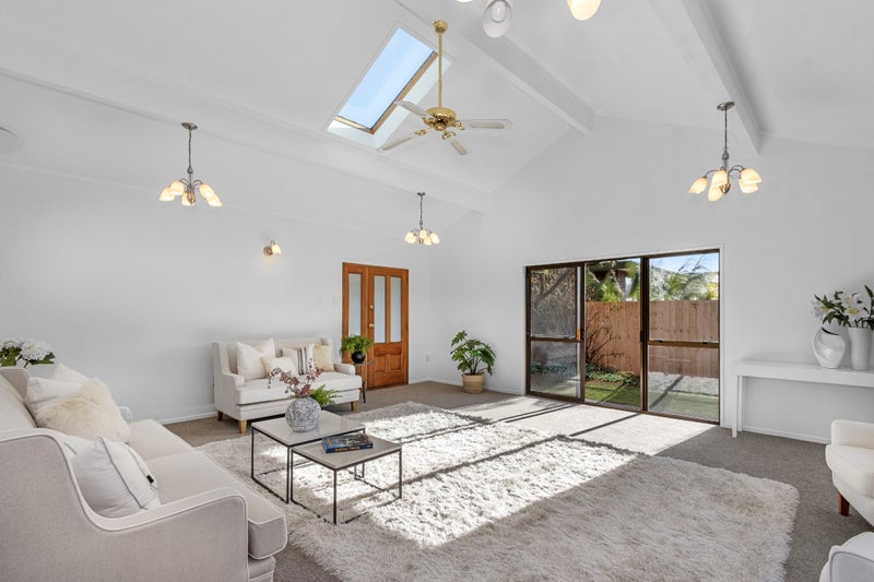 11 Jacaranda Place, Parklands, Christchurch - Carousel 2