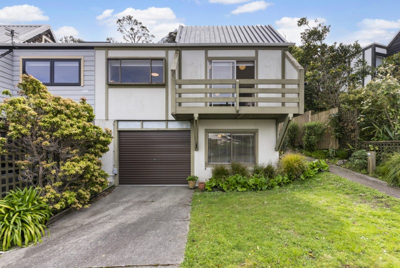 39A Amapur Drive, Khandallah, Wellington - Carousel 1