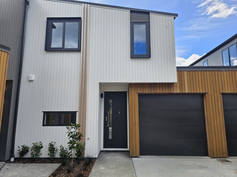 9/323 Riverside Drive, Waterloo, Lower Hutt - Carousel 2