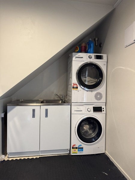 12 Pecan Place, Avondale, Auckland - Carousel 16