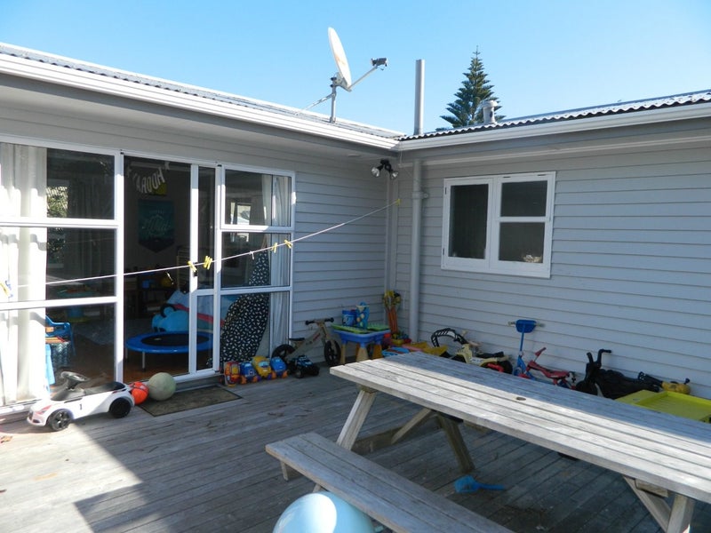 12 Herewini Street, Titahi Bay, Porirua - Carousel 16
