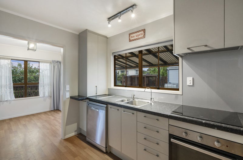 224 Mahia Road, Weymouth, Auckland - Carousel 2