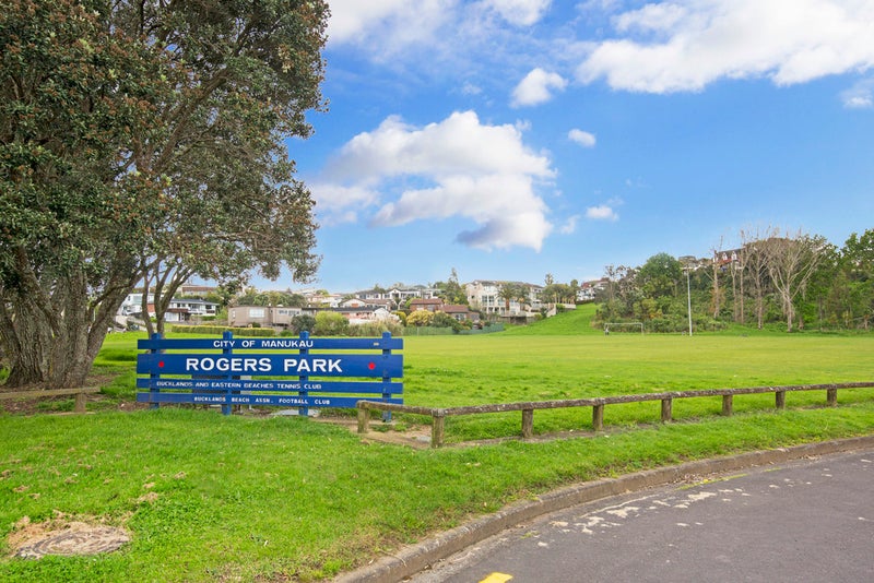 7 Jern Place, Eastern Beach, Auckland - Carousel 17