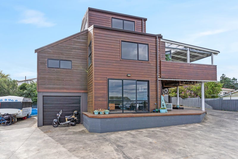 108 Chevron Crescent, Whangamatā - Carousel 1