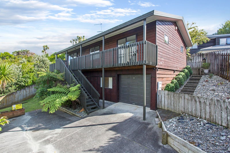 2/9 Jay Court, Botany Downs, Auckland - Carousel 1