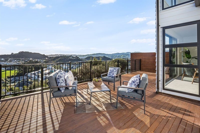 176B Navigation Drive, Whitby, Porirua - Carousel 2