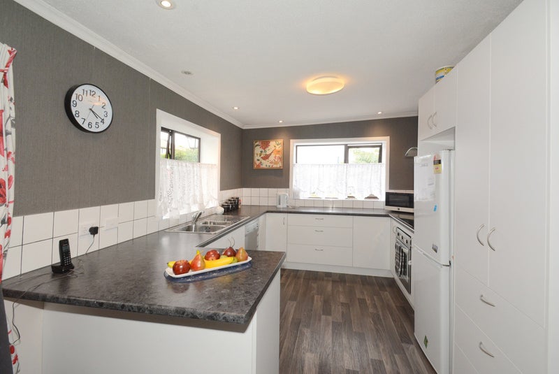 5 Chapel Street, Kaikorai, Dunedin - Carousel 2