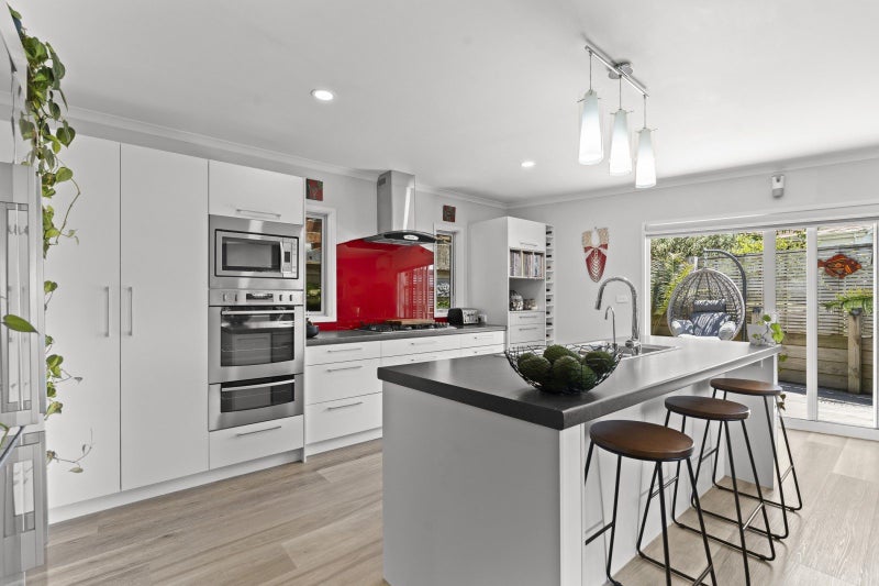 4A Clerke Place, Marfell, New Plymouth - Carousel 1